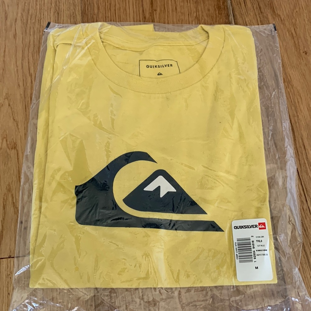 Quiksilver t-shirt yellow